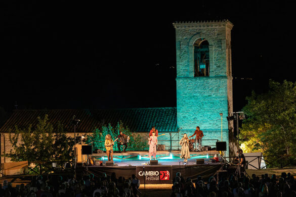 CF 2026 Ajde Zora, chiesa e pubblico